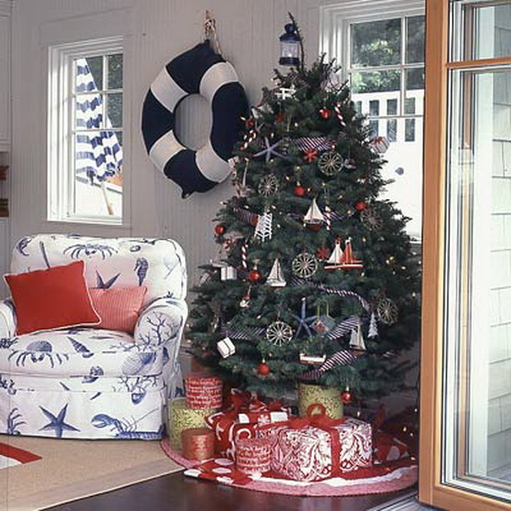 50 Magnificent Coastal-Themed Christmas Interior Decor_46