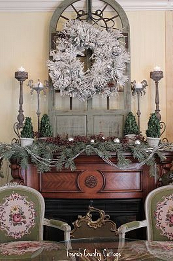 Elegant Christmas Country Living Room Decor Ideas_43