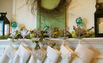 Gorgeous Fireplace Mantel Christmas Decoration Ideas