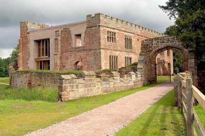 Stunning Holiday Home Historical Astley Castle In The Warwickshire Countryside