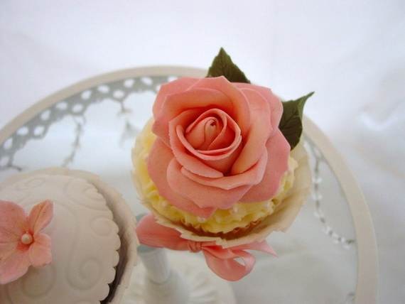 Affectionate-Mothers-Day-Cupcake-Ideas_16