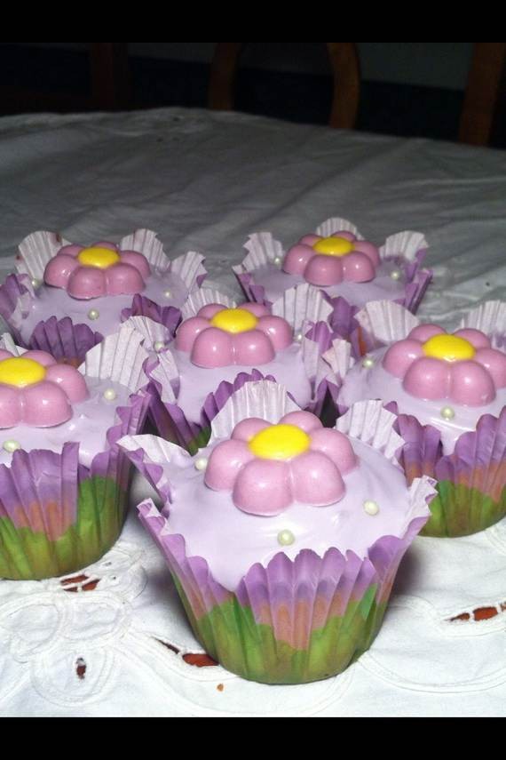 Affectionate-Mothers-Day-Cupcake-Ideas_29
