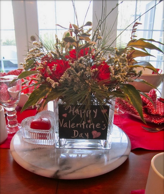 Amazing Romantic Table Centerpiece Decorating Ideas for Valentine’s Day _24