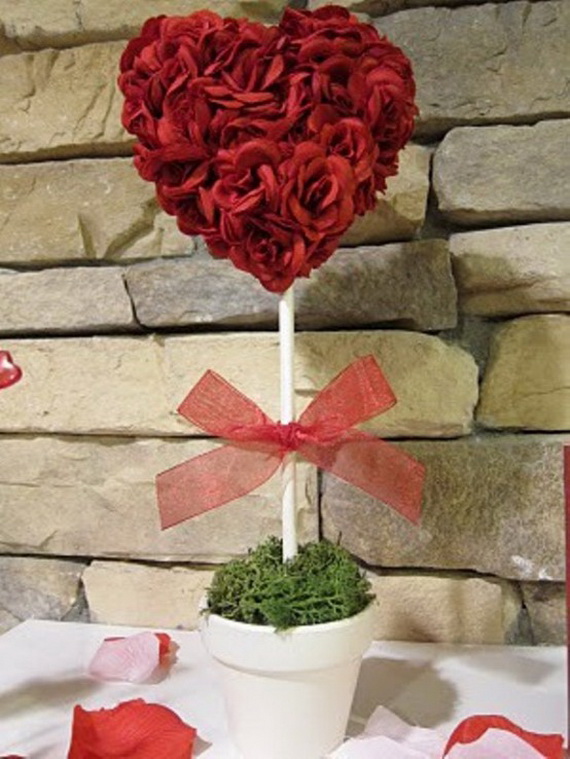 Amazing Romantic Table Centerpiece Decorating Ideas for Valentine’s Day _3