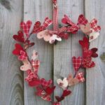 Cool-Valentine’s-Day-Wreath-Ideas-for-2014_50