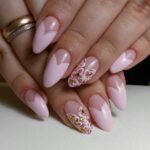 Creative Nail Art Designs for Valentine’s Day _020