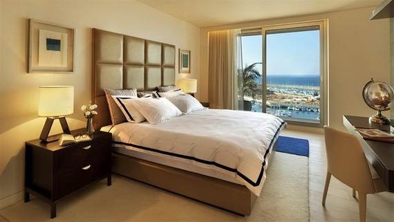 Five-star-of-David-Ritz-Carlton-opens-Herzliya-Israel-_41
