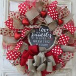 vinokna.con_.ua-15-lovely-valentines-day-wreath-designs-for-february-11