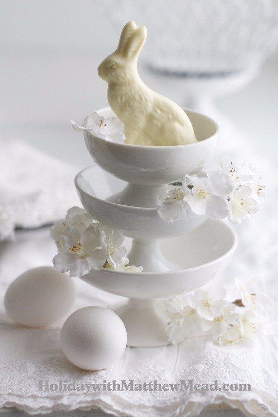 60-Creative-Easy-DIY-Tablescapes-Ideas-for-Easter_08