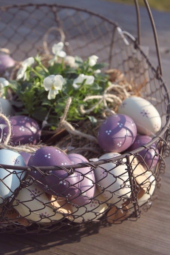 60-Creative-Easy-DIY-Tablescapes-Ideas-for-Easter_27