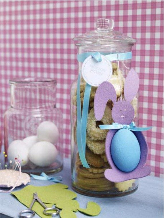60-Creative-Easy-DIY-Tablescapes-Ideas-for-Easter_44