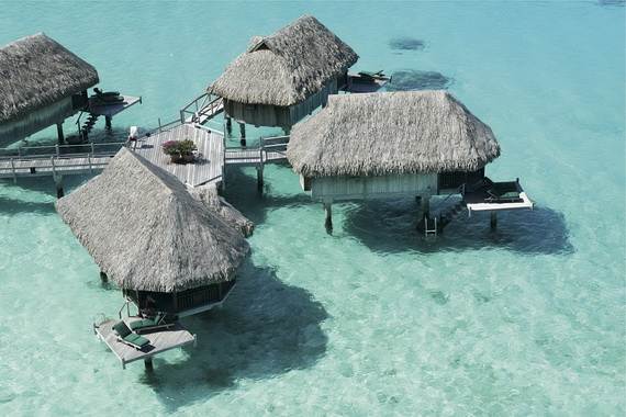Best-Overwater-Bungalows-In-Tahiti-Le-Meridien-Bora-Bora-_45