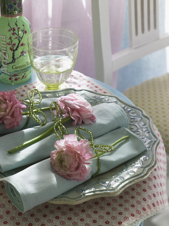 Celebrate Easter With Fresh Spring Decorating Ideas_31