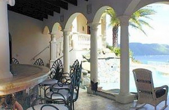 Exclusive La Susa Villa Promises The Most Luxurious Stay In St. John Island  (8)