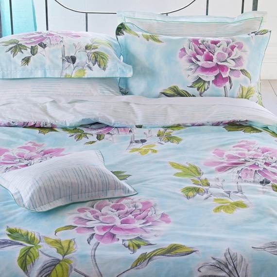 Modern-Bedding-Sets-and-Romantic-Ideas-for-Mothers-Day-Gift-_4