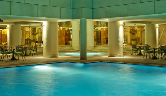 Spend A Luxury Holiday In Sheraton Dubai Creek Hotel & Towers _1