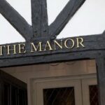 Discover-The-Manor-Hotel-Where-Contemporary-Luxury-Finds-Its-Purest-Form_03
