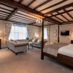 Discover-The-Manor-Hotel-Where-Contemporary-Luxury-Finds-Its-Purest-Form_14