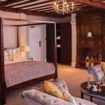 Discover-The-Manor-Hotel-Where-Contemporary-Luxury-Finds-Its-Purest-Form_36