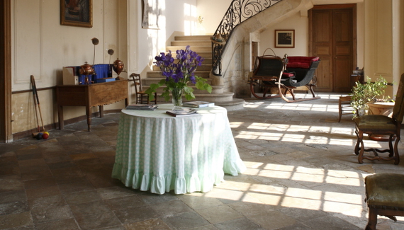 C18th Burgundy Chateau a Charming Hotel in Bourgogne France_01