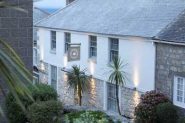 the-tide-house-a-luxury-small-hotel-by-the-sea-st-ives-cornwall-uk-1