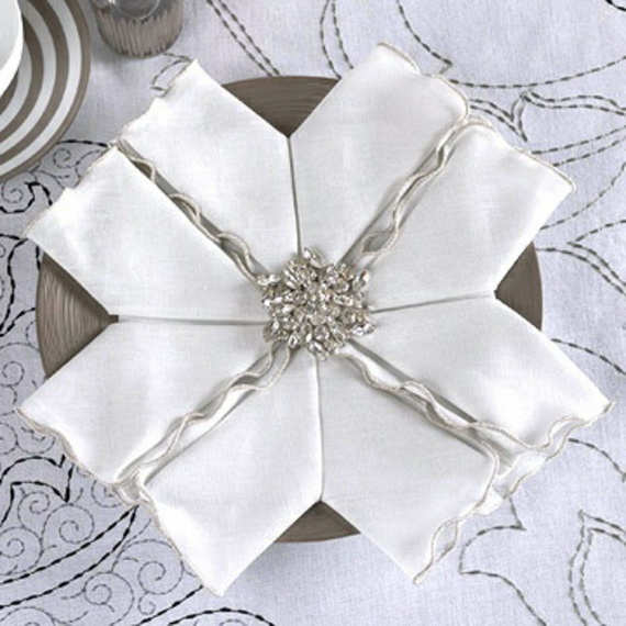 Creative Napkin Folds for Your Holiday Table (22)