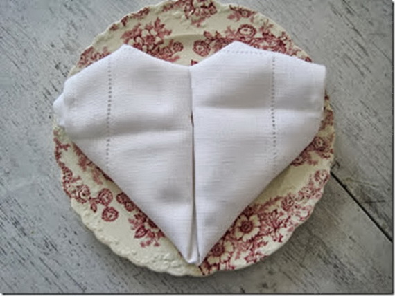 Creative Napkin Folds for Your Holiday Table (3)
