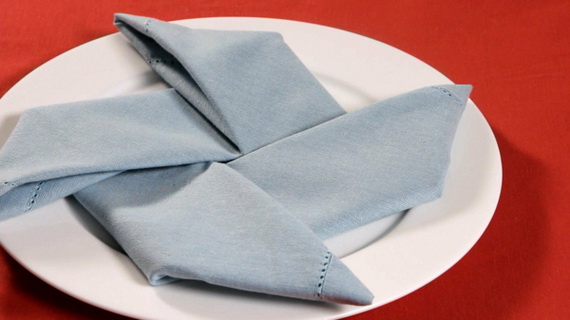 Creative Napkin Folds for Your Holiday Table (37)