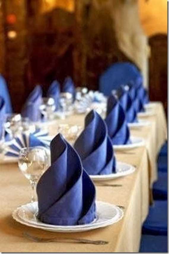 Creative Napkin Folds for Your Holiday Table (47)
