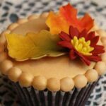 45-Edible-Decoration-Ideas-for-Halloween-Cakes-and-Cupcakes00