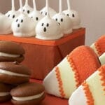 45-Edible-Decoration-Ideas-for-Halloween-Cakes-and-Cupcakes_08