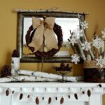 35-Gorgeous-Holiday-Mantel-Decorating-Ideas-with-Pine-cones_21