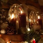 35-Gorgeous-Holiday-Mantel-Decorating-Ideas-with-Pine-cones_29