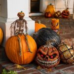 36-Spooky-Halloween-Decoration-Ideas-For-Your-Home_24