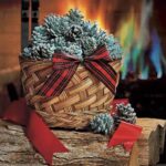 50-Eco-friendly-Holiday-Decorations-Made-of-Pine-Cones_19