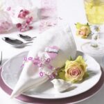 Creative-Elegant-Napkin-Ideas-You-Cant-Screw-Up-For-Any-Occasion_29