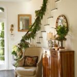 Festive-Holiday-Staircases-and-Entryways_41