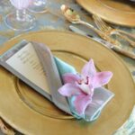 Napkin-Folding-–-Seasonal-Ideas-For-Table-Decoration_49