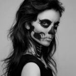 Pretty-and-scary-Halloween-makeup-ideas-for-the-whole-family-a-15
