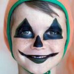 Pretty-and-scary-Halloween-makeup-ideas-for-the-whole-family-a-25