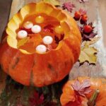 Spooky-Halloween-Lighting-Candles-Decoration-Ideas-_11