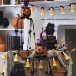 Spooky-Halloween-Lighting-Candles-Decoration-Ideas-_26
