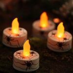 Spooky-Halloween-Lighting-Candles-Decoration-Ideas-_47