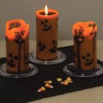 Spooky-Halloween-Lighting-Candles-Decoration-Ideas-_70