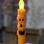 Spooky-Halloween-Lighting-Candles-Decoration-Ideas-_78
