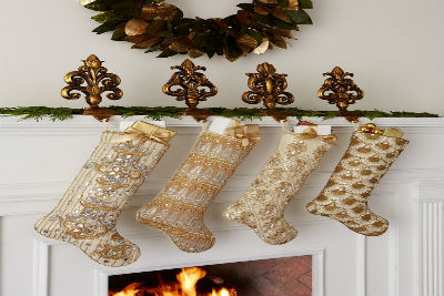45 Creative Holiday In Gold Decorating Ideas