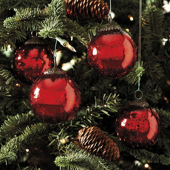 How to Decorate a Christmas Tree Traditionally In Easy Steps_8