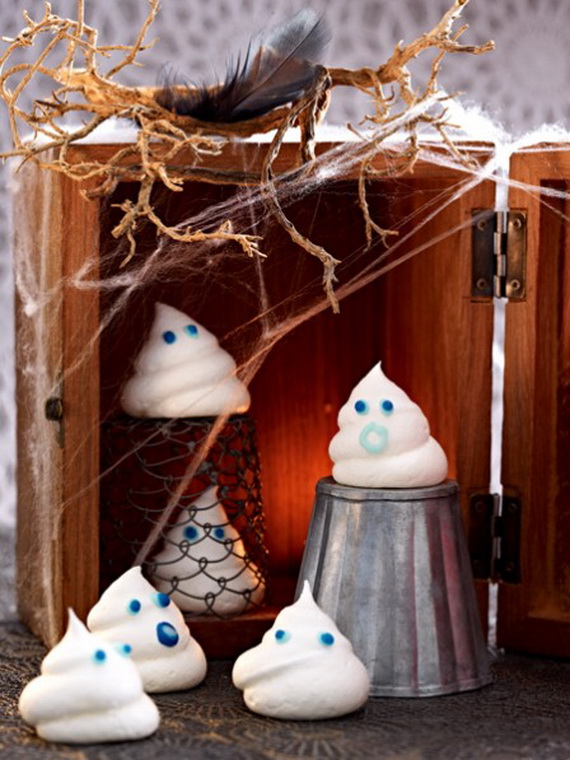 Sweet and salty Edible Halloween Decoration Ideas for kids _25