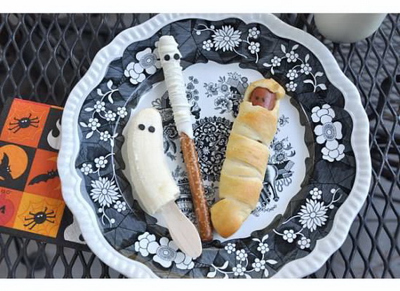 Sweet and salty Edible Halloween Decoration Ideas for kids _43