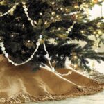 Traditional-And-Unusual-Christmas-Tree-Décor-Ideas_10